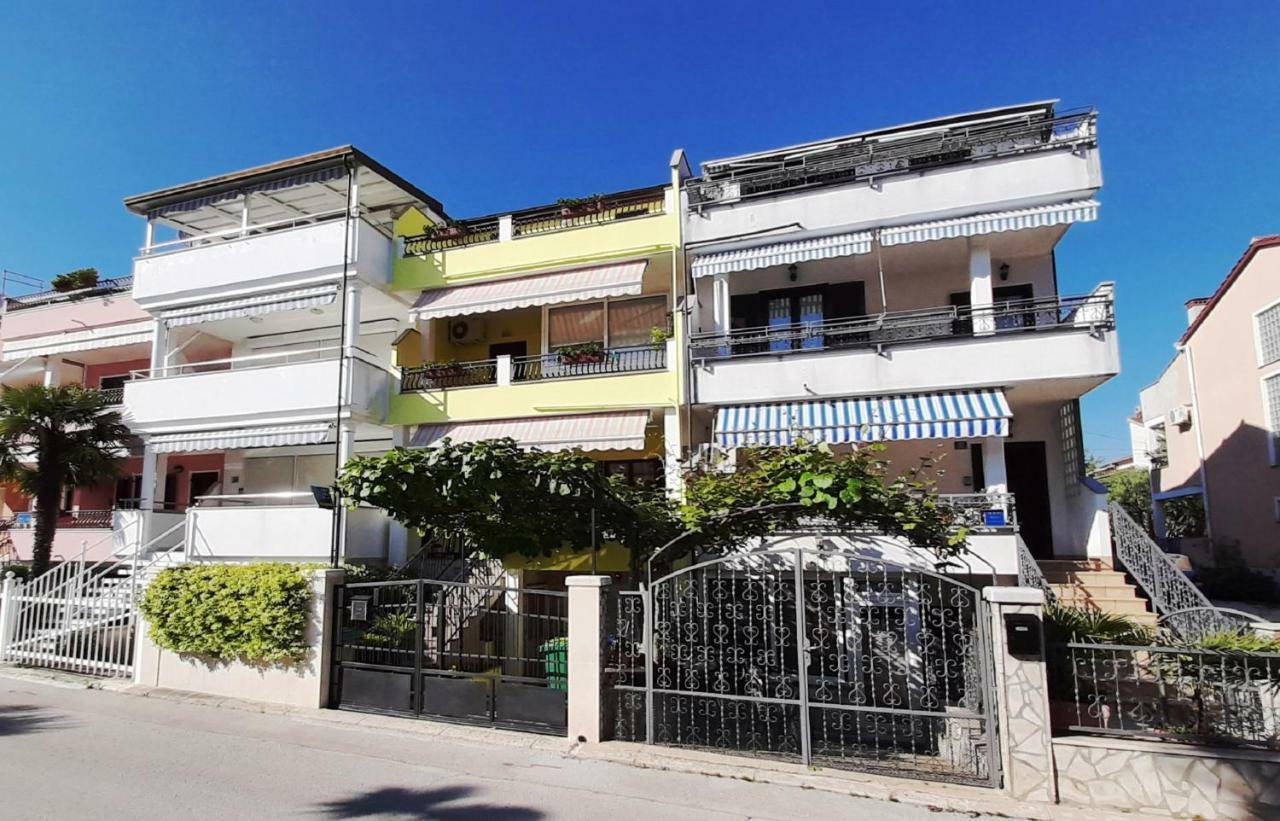 Paradise Beach Apartments Rovinj Extérieur photo